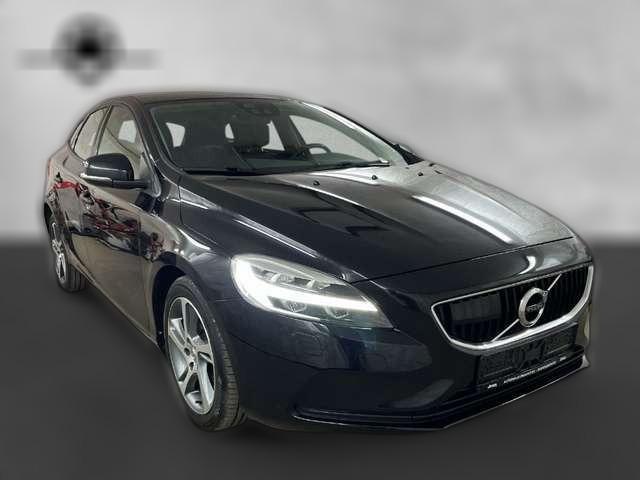 Volvo V40 D3 Momentum LED HuD Navi Kamera STHZ DAC