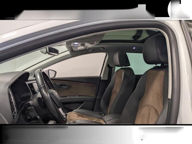 Seat Leon ST X-Perience 2.0 TDI DSG 4X4 AHK LED CarPlay Pano